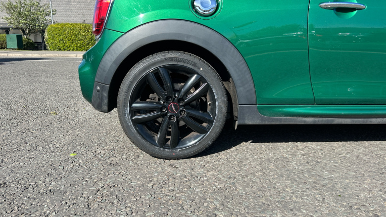 MINI Hatchback 2.0 Cooper S Sport II 3dr Petrol Hatchback